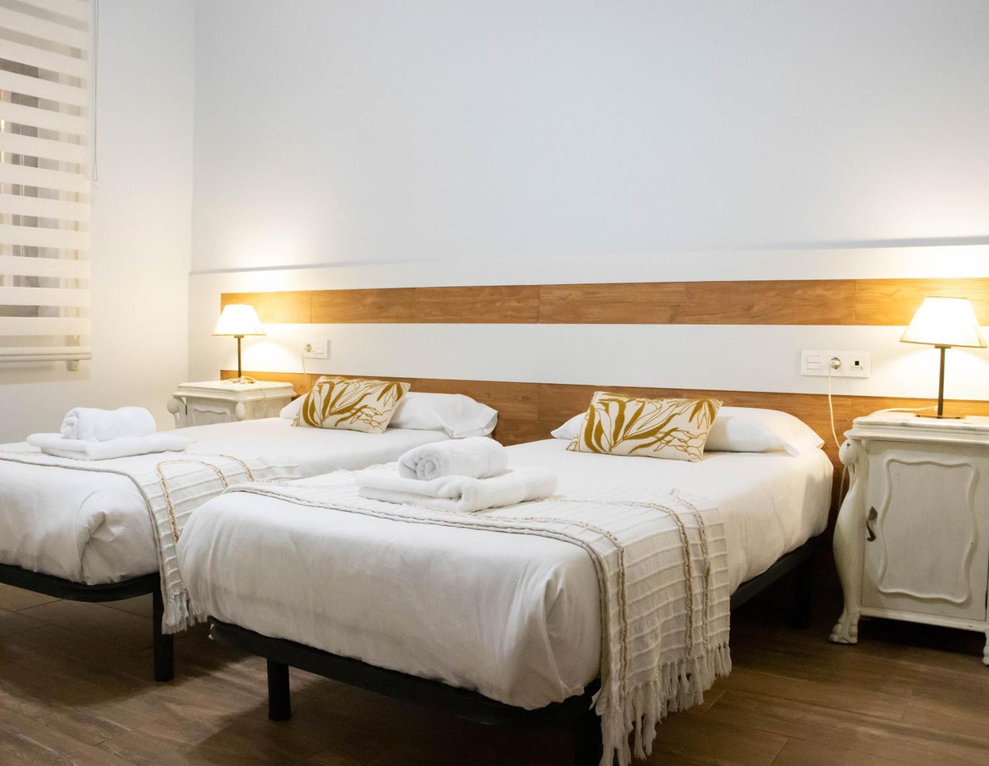 Apartamentos Turisticos Кульяр-Вега Экстерьер фото